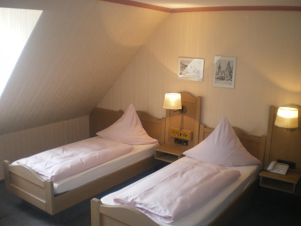 Hotel Gasthof Kaesser อันส์บาห์ ภายนอก รูปภาพ